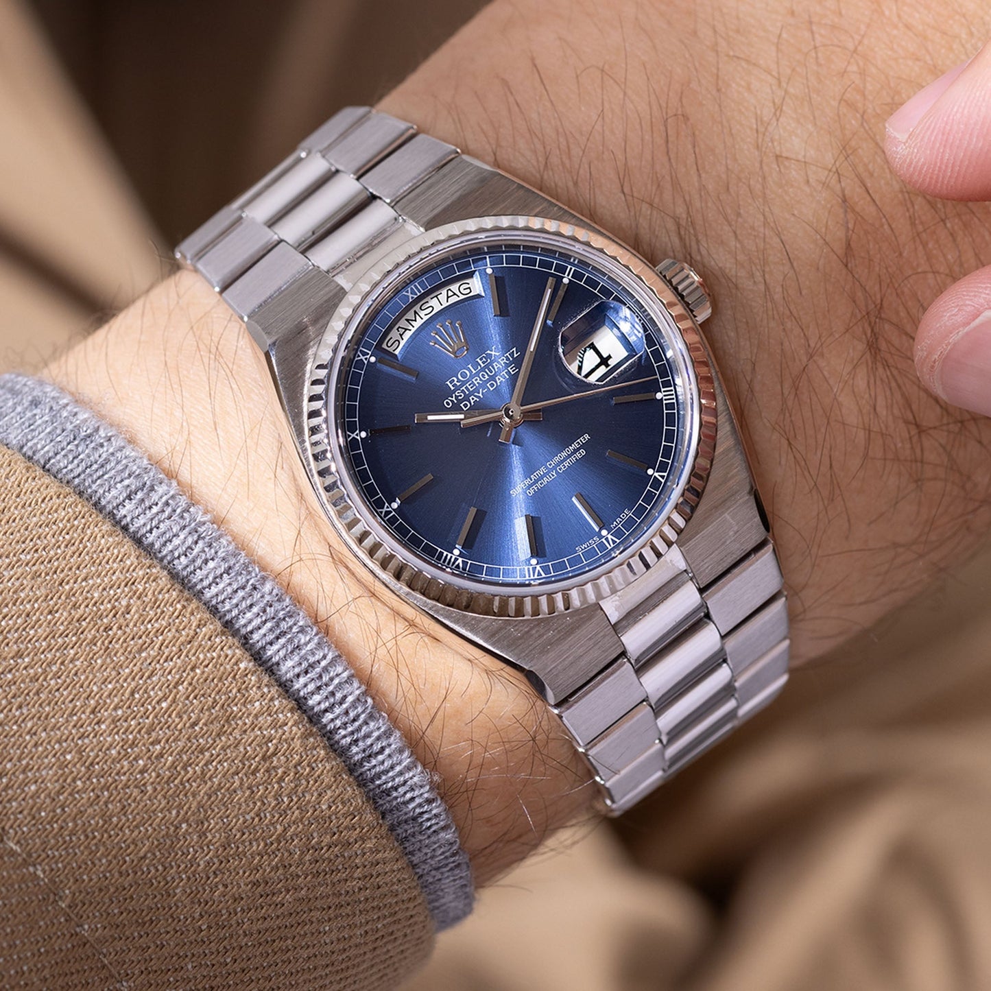 Rolex Day-Date Watch – Luxury Automatic Gold Timepiece with President Bracelet, Day & Date Display, Sapphire Crystal, Swiss-Made Precision for Men