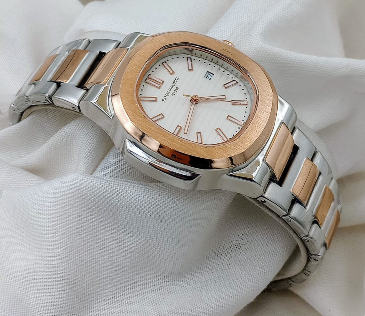 Patek Philippe Watch – Swiss Luxury Automatic Timepiece with Leather Strap, Sapphire Crystal, Classic Analog Display, Elegant Design for Men